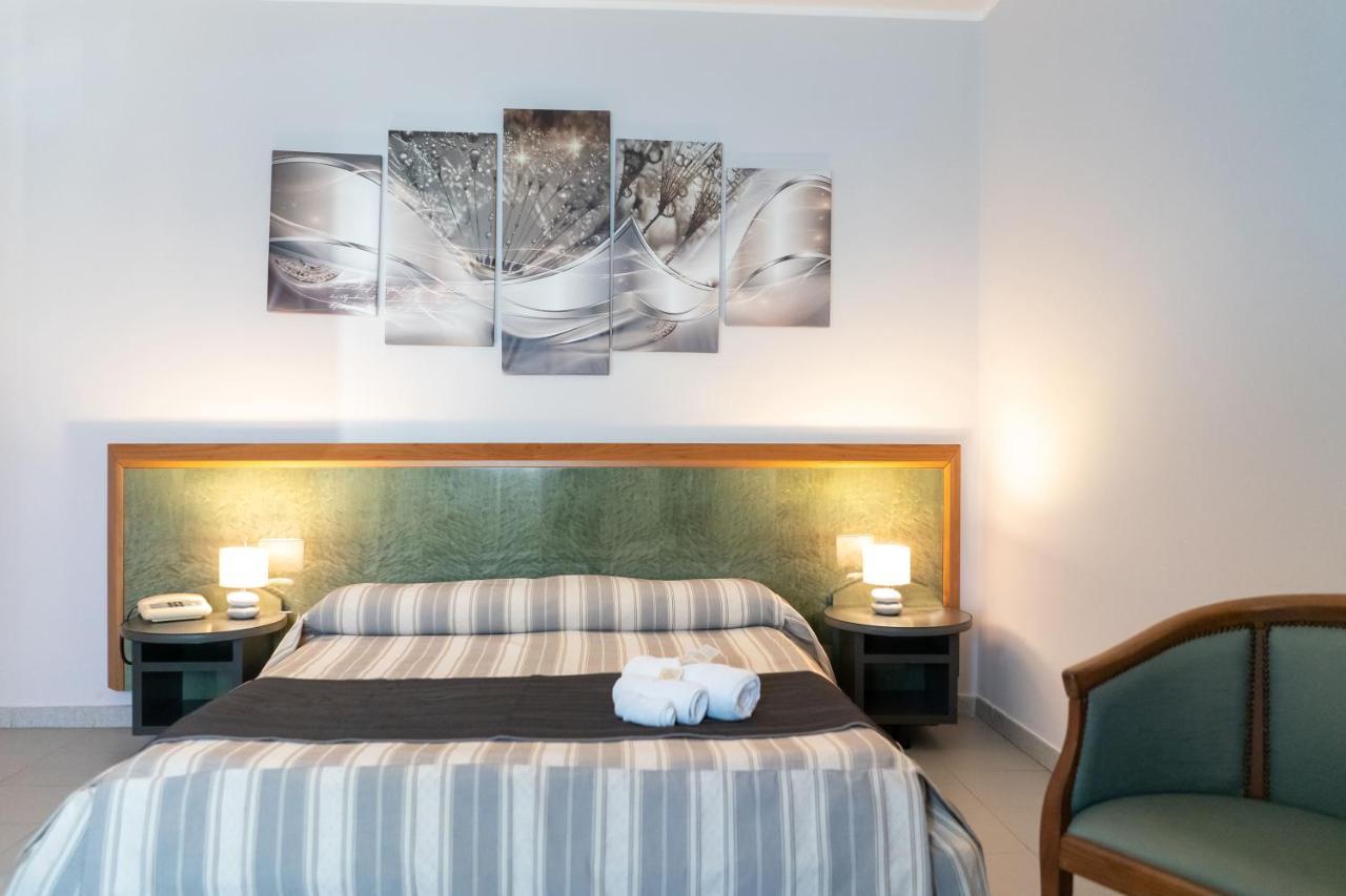 Hotel Melissa Torre Melissa Екстериор снимка