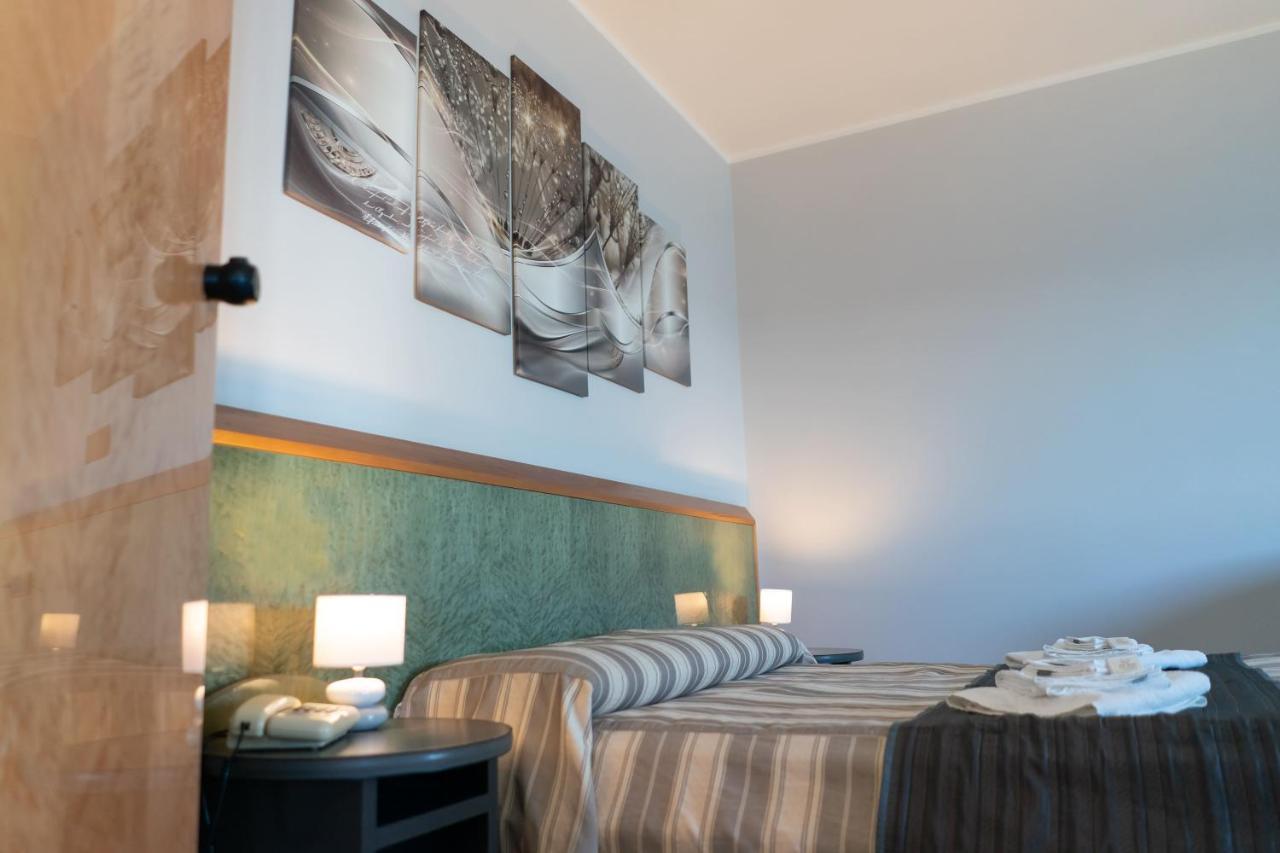 Hotel Melissa Torre Melissa Екстериор снимка