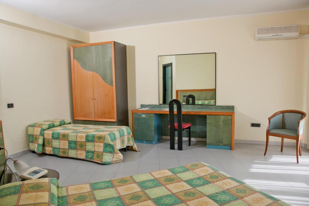 Hotel Melissa Torre Melissa Екстериор снимка