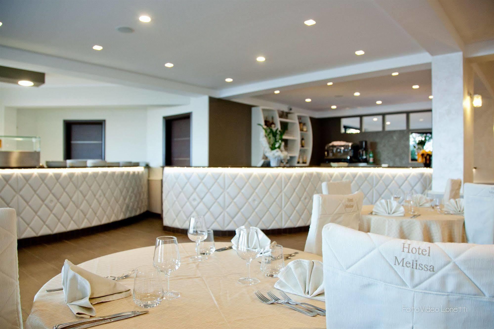Hotel Melissa Torre Melissa Екстериор снимка