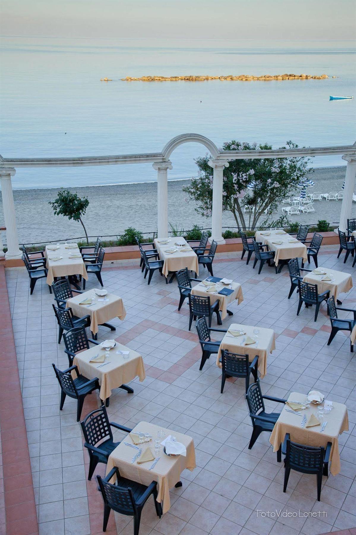 Hotel Melissa Torre Melissa Екстериор снимка